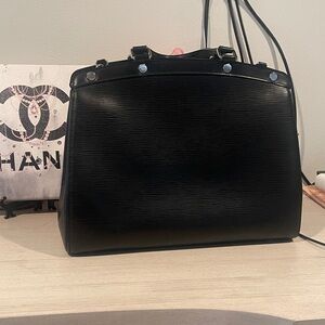 💯 Authentic LV Chic Black Designer Handbag